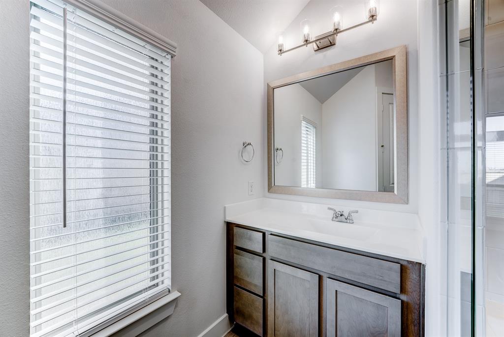 1521 Apache Heights Dr, Dayton, Texas image 19