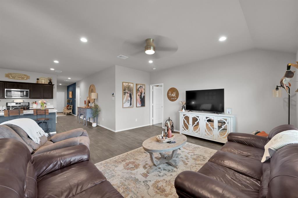 21263 Ivy Woods Court, New Caney, Texas image 13
