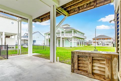 A home in Crystal Beach