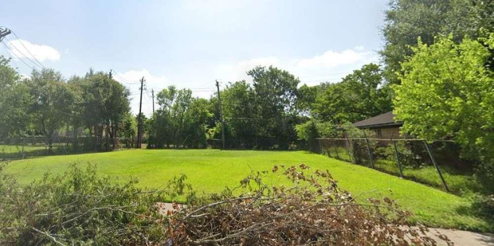 Braewick Drive, Houston, Texas image 2