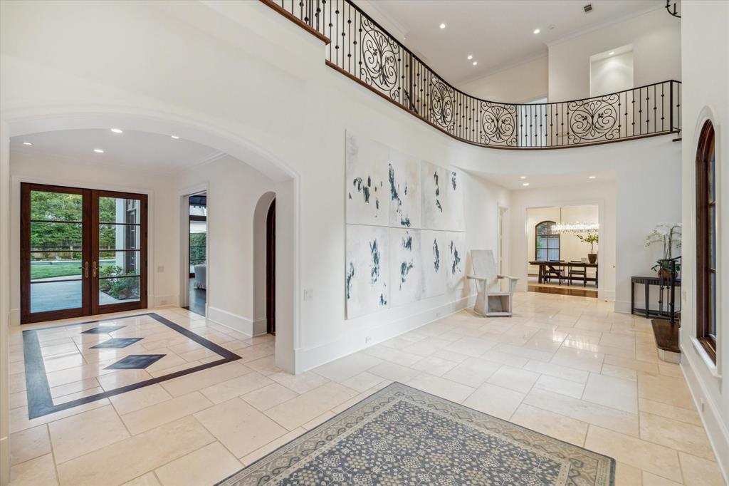 1039 Kirby Drive