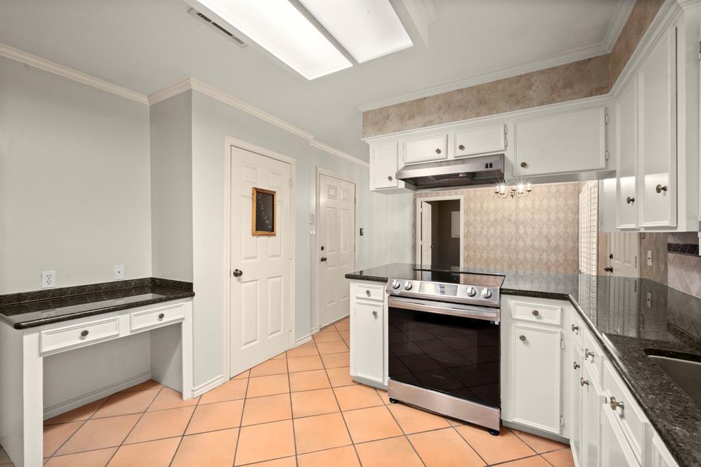 108 Hereford Drive, Conroe, Texas image 17