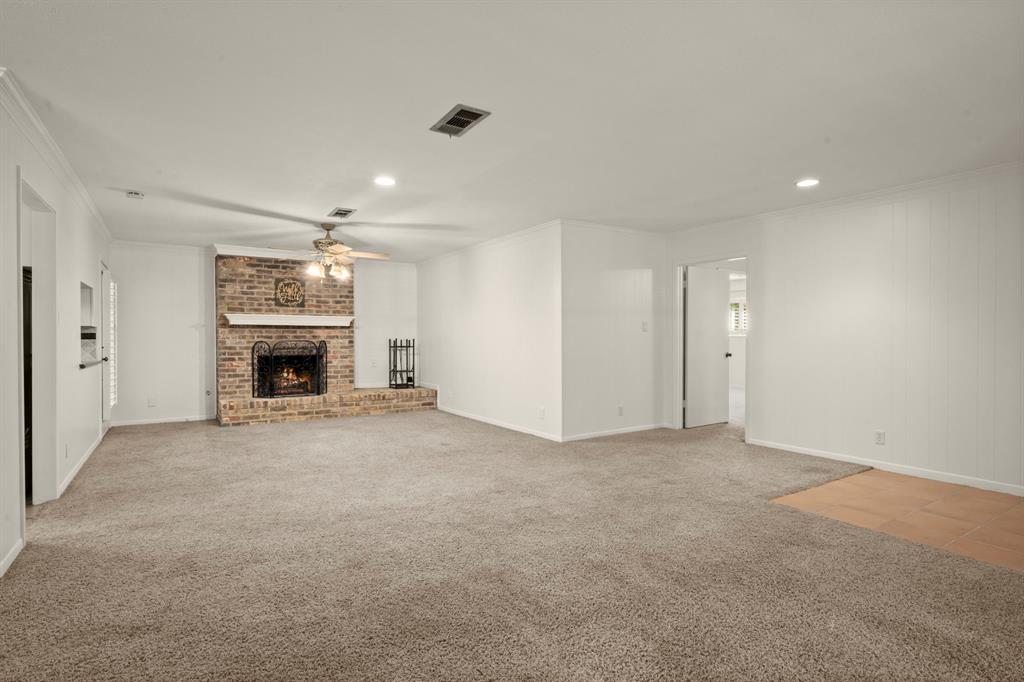 108 Hereford Drive, Conroe, Texas image 10