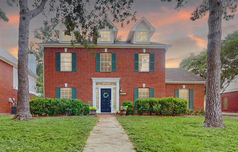 Photo of 14919 Forest Trails Drive, Houston, TX 77095 (MLS # 20634838)