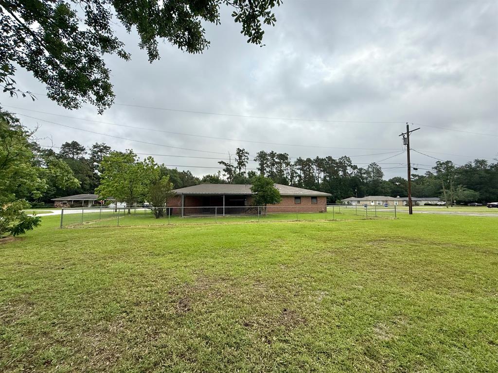 62 W Harding Circle, Pinehurst, Texas image 23