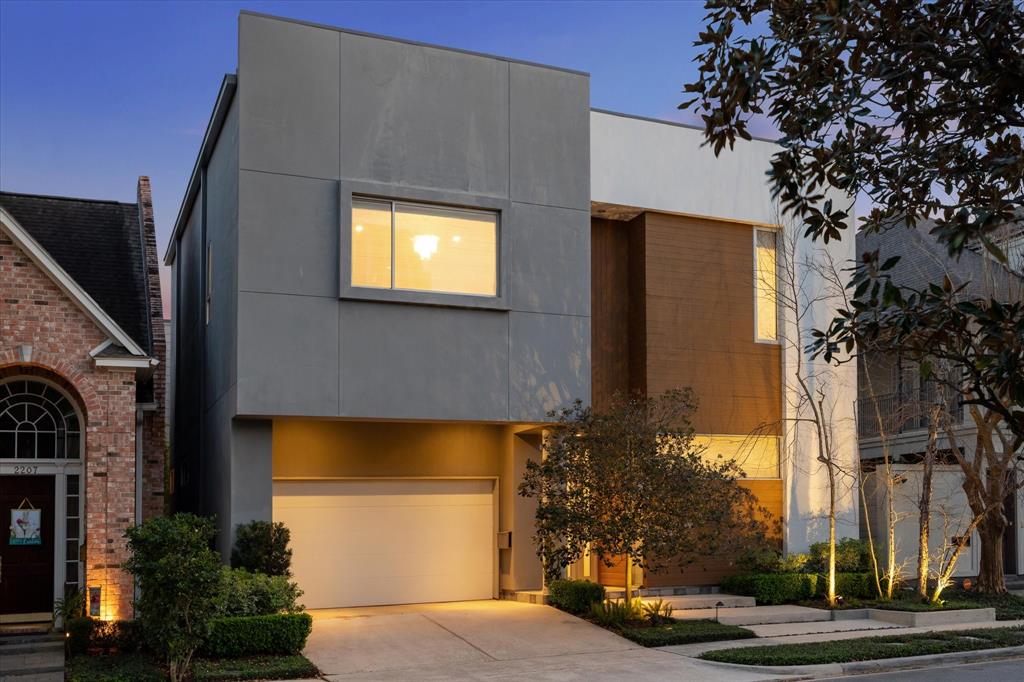 2211 Avalon Place