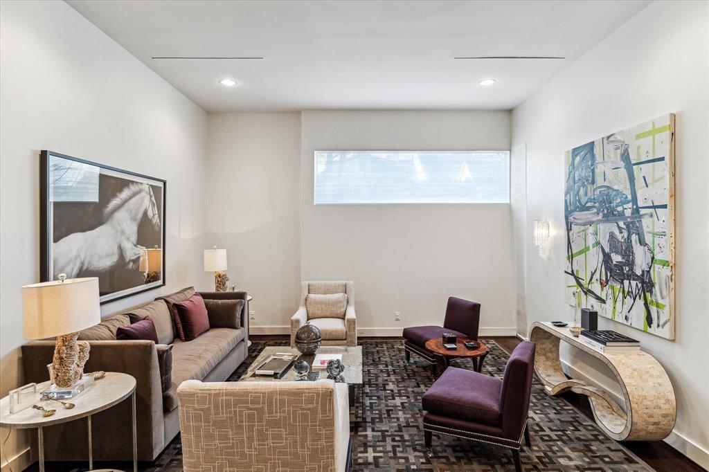 2211 Avalon Place