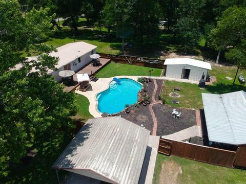 82 East Pine Dr Huffman TX 77336