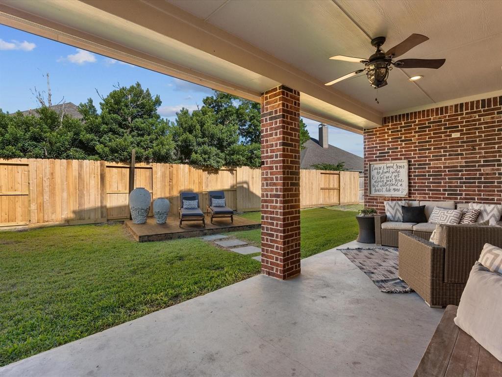 904 Cozy Hollow Court, Friendswood, Texas image 37