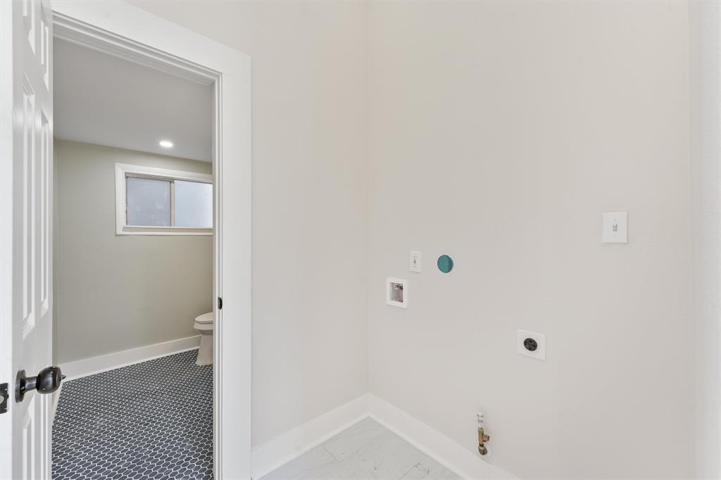 1607 Market Street, Galveston, Texas image 7
