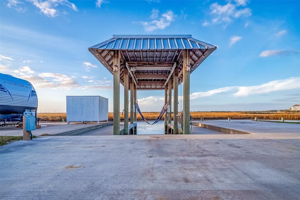 1107 Gator Point, Crystal Beach, Texas image 30