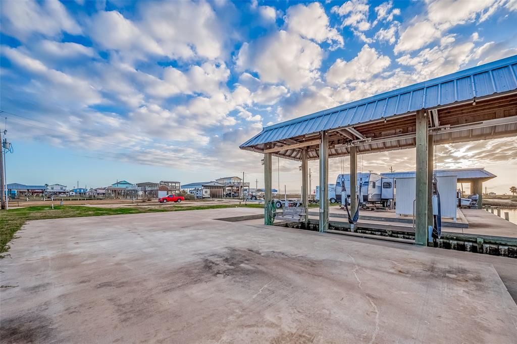 1107 Gator Point, Crystal Beach, Texas image 28