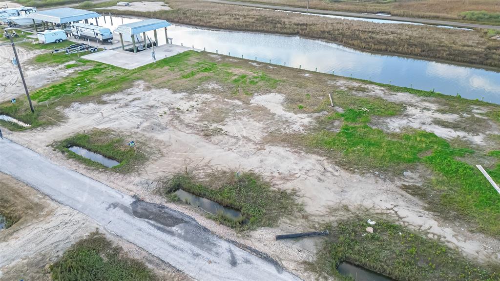 1107 Gator Point, Crystal Beach, Texas image 7