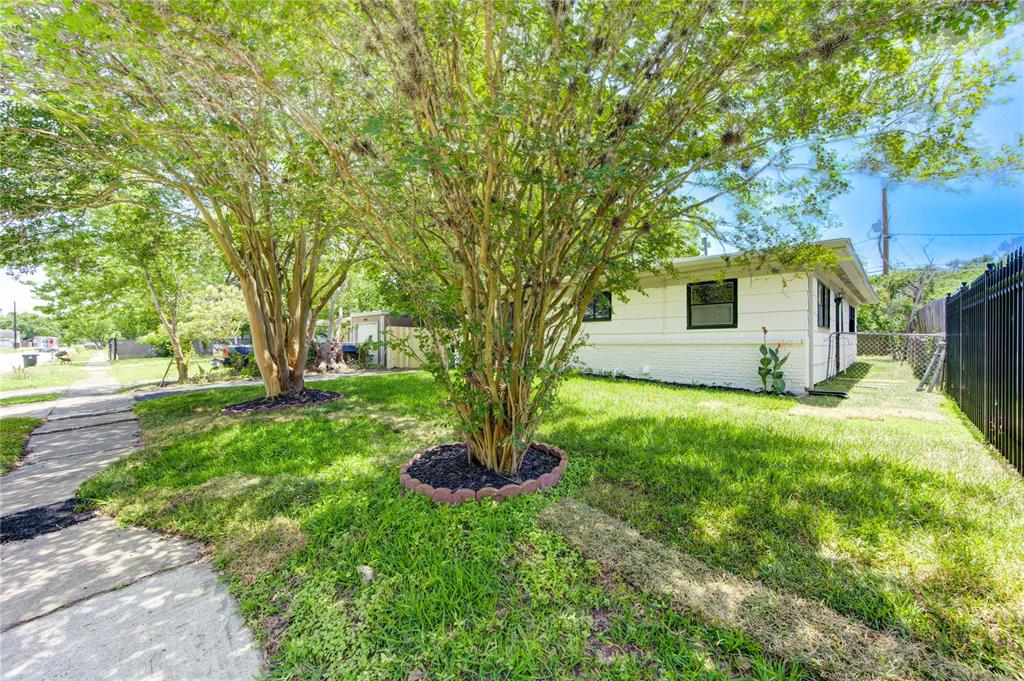 4914 Pershing Street, Houston, Texas image 6