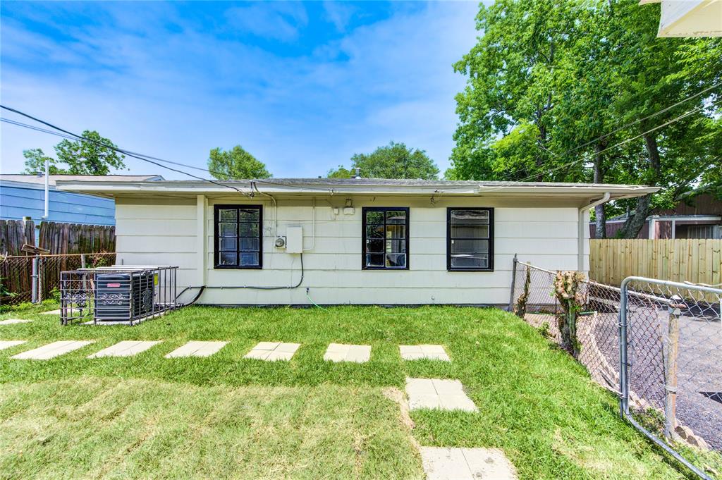 4914 Pershing Street, Houston, Texas image 45