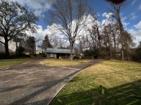 Photo of 1235 W 25th Street, Houston, TX 77008 (MLS # 35828926)