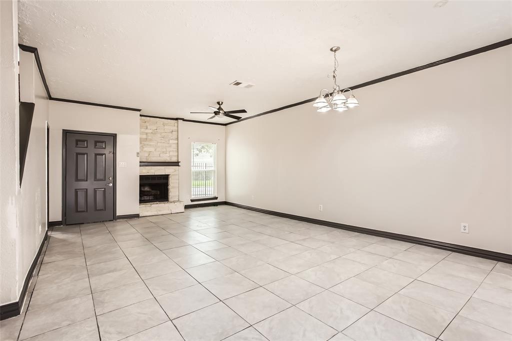 11710 Southlake Drive #25, Houston, Texas image 7