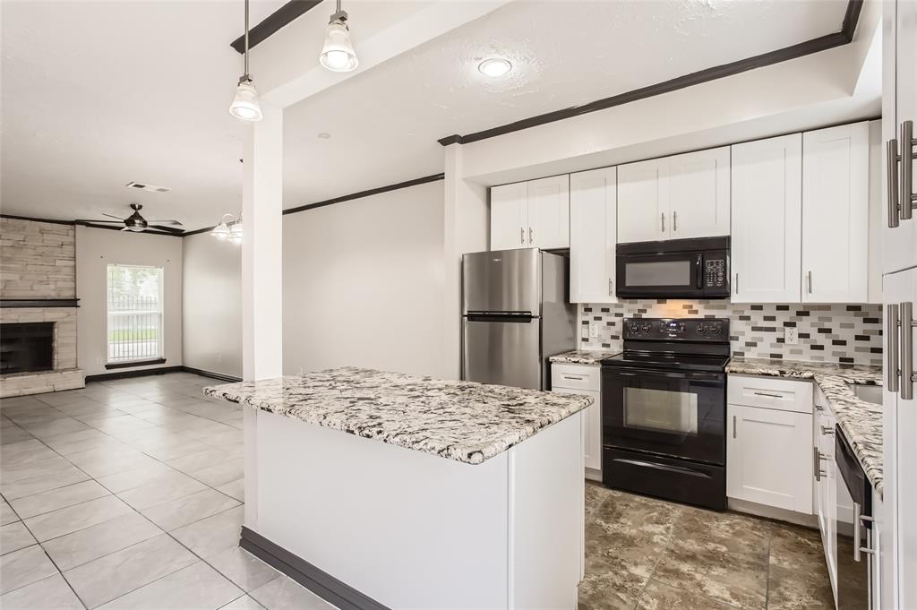 11710 Southlake Drive #25, Houston, Texas image 11