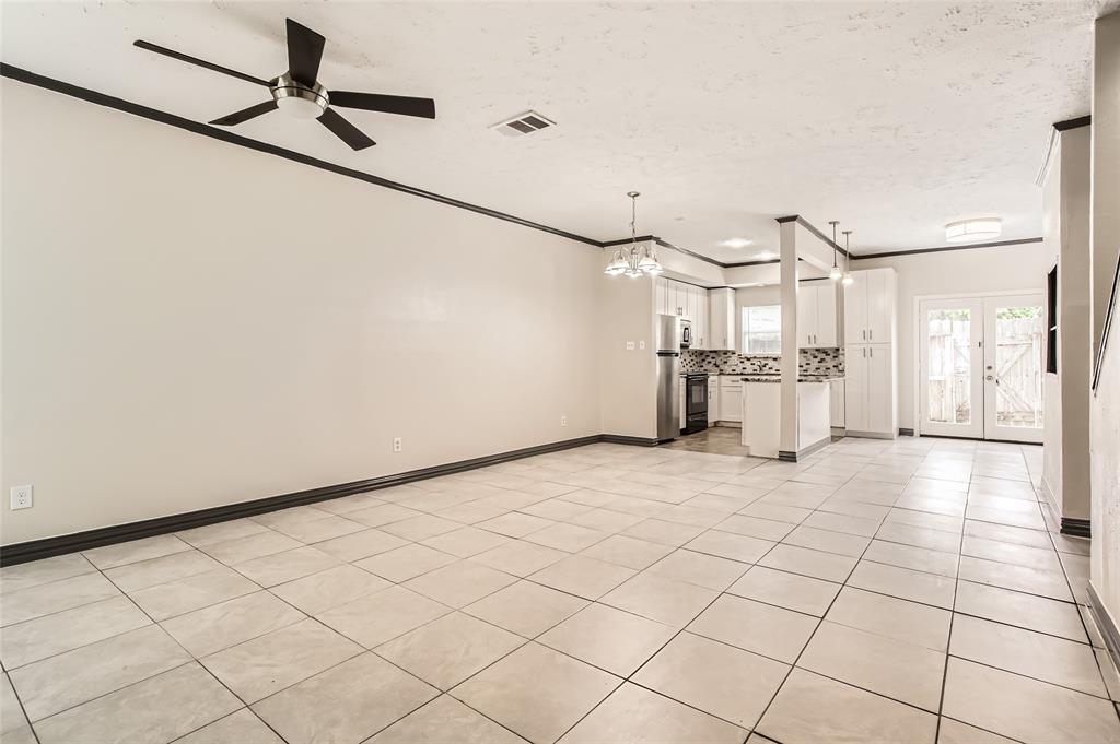 11710 Southlake Drive #25, Houston, Texas image 4