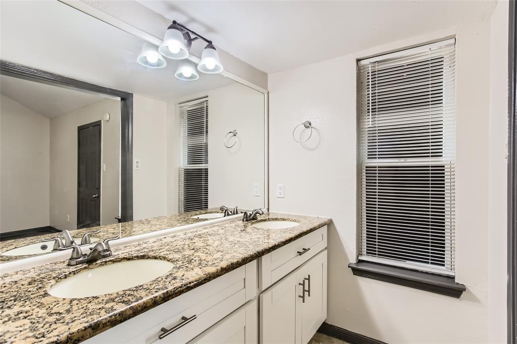 11710 Southlake Drive #25, Houston, Texas image 17