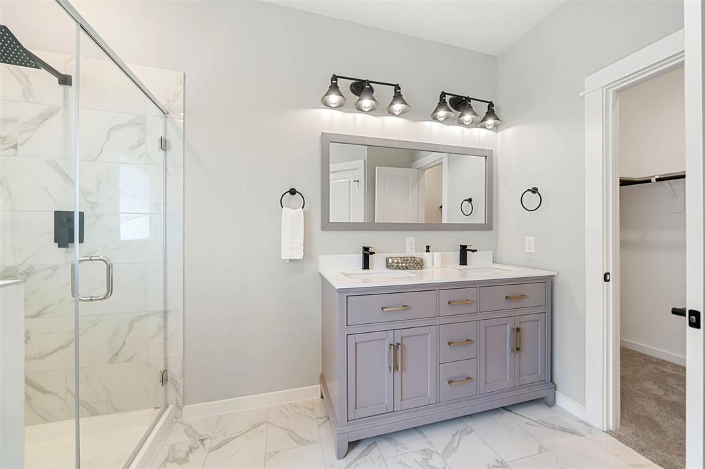 8466 Berry Green Lane, Houston, Texas image 20