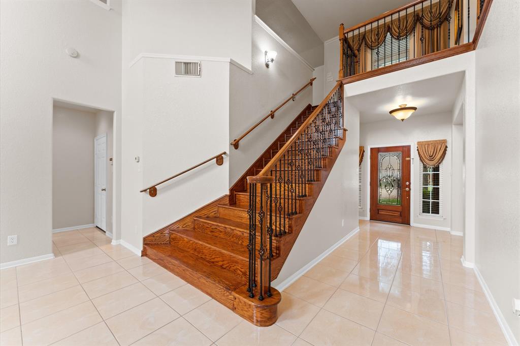 11223 Cactus Valley Court