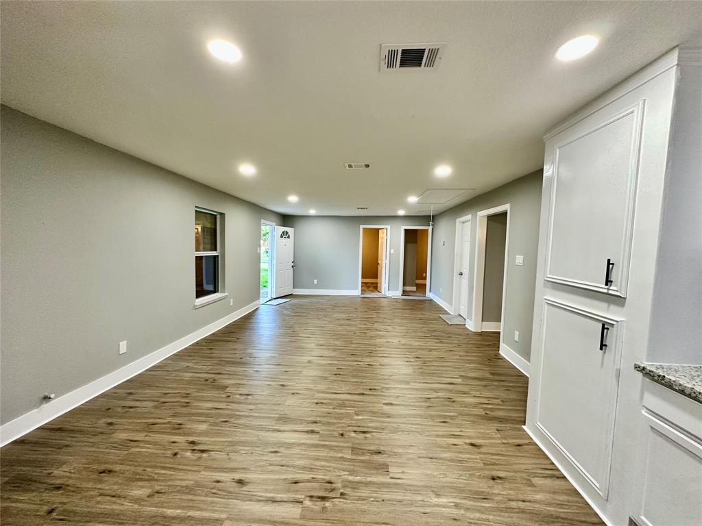 10210 Ashville Drive, Houston, Texas image 4