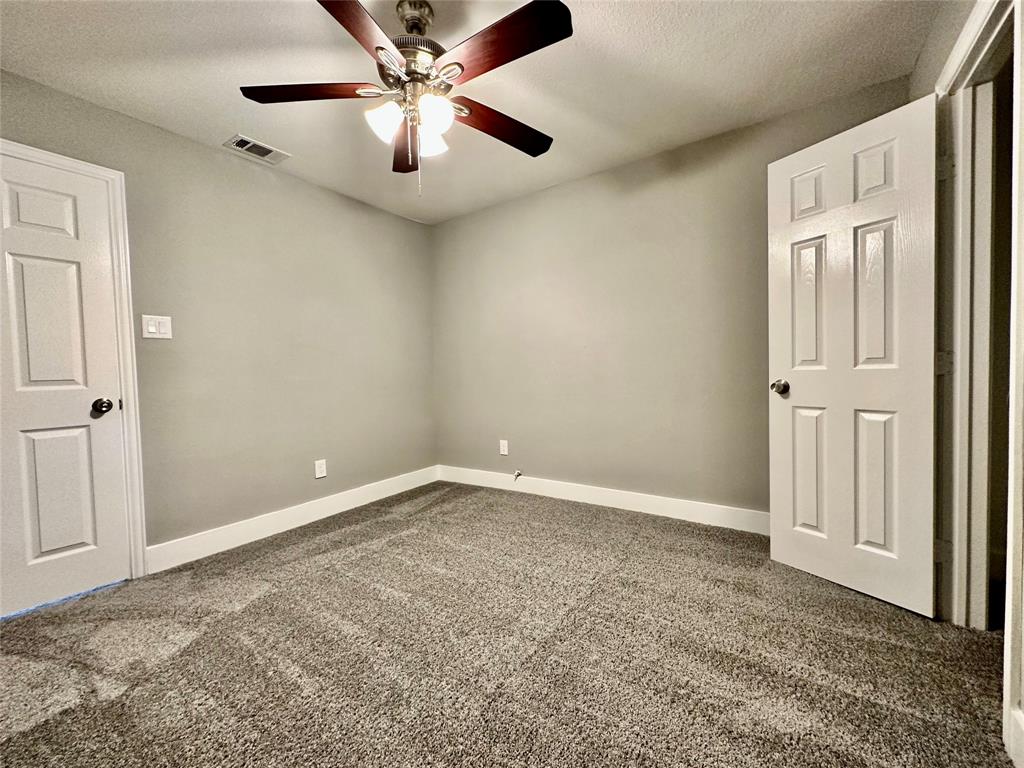 10210 Ashville Drive, Houston, Texas image 7