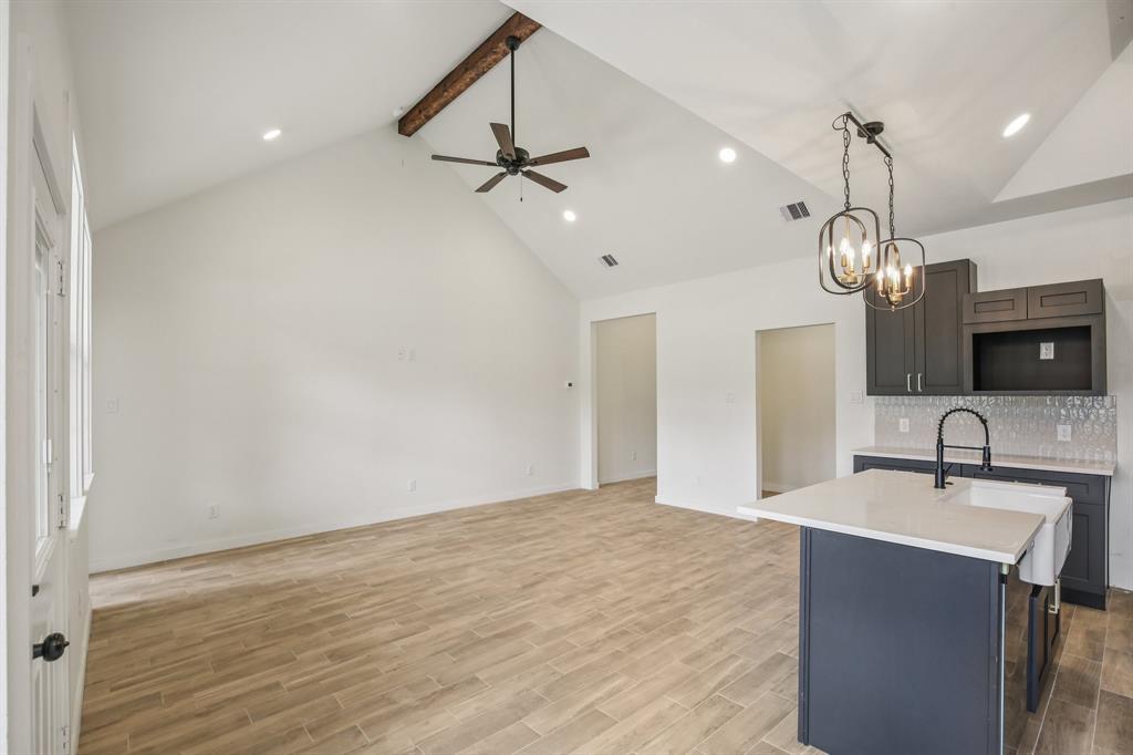 15475 Arrowhead Loop W