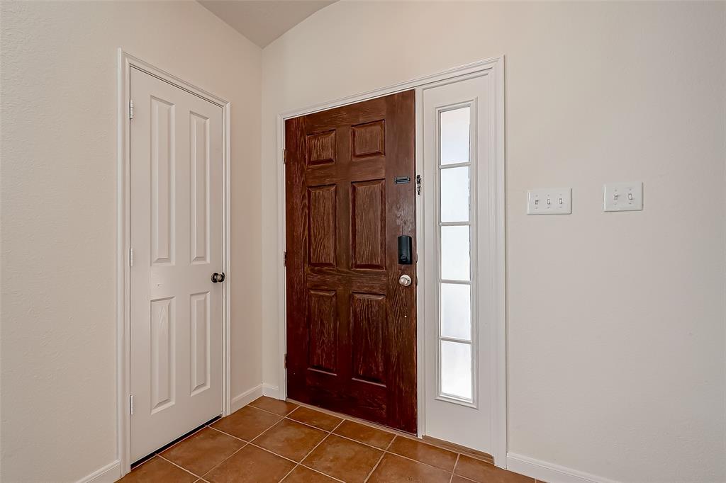 16211 Peach Bluff Ln, Cypress, Texas image 6
