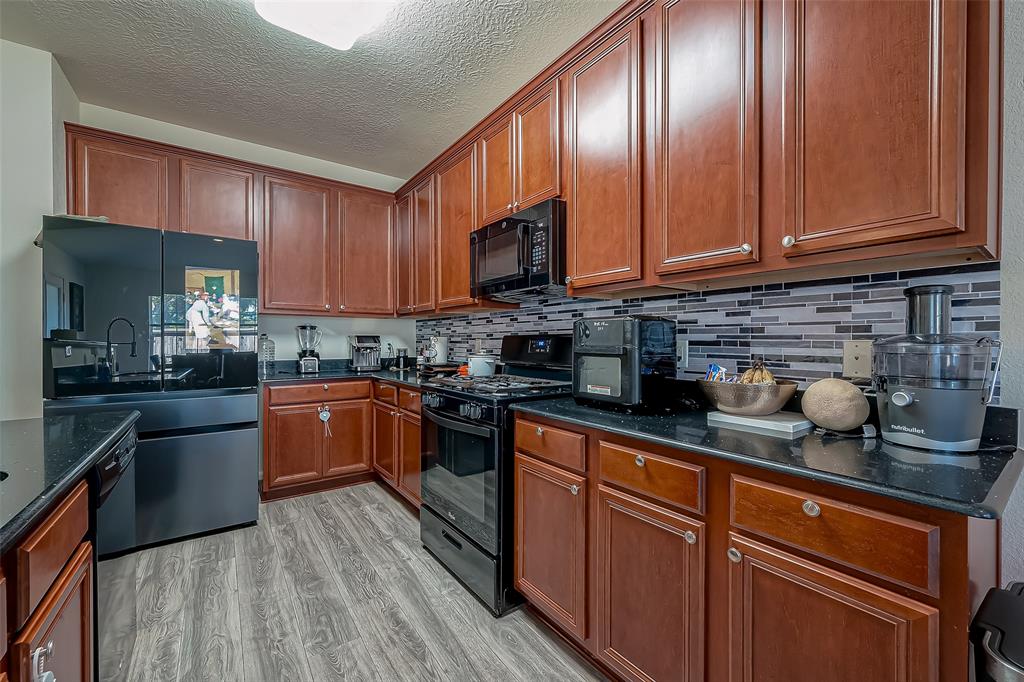 16211 Peach Bluff Ln, Cypress, Texas image 20