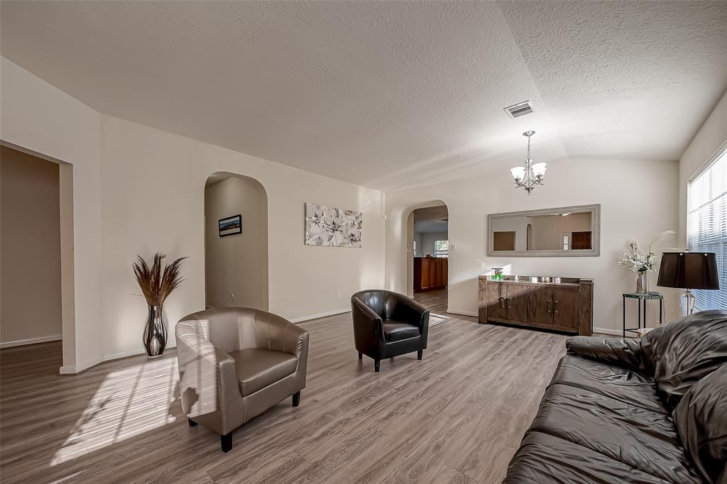16211 Peach Bluff Ln, Cypress, Texas image 7