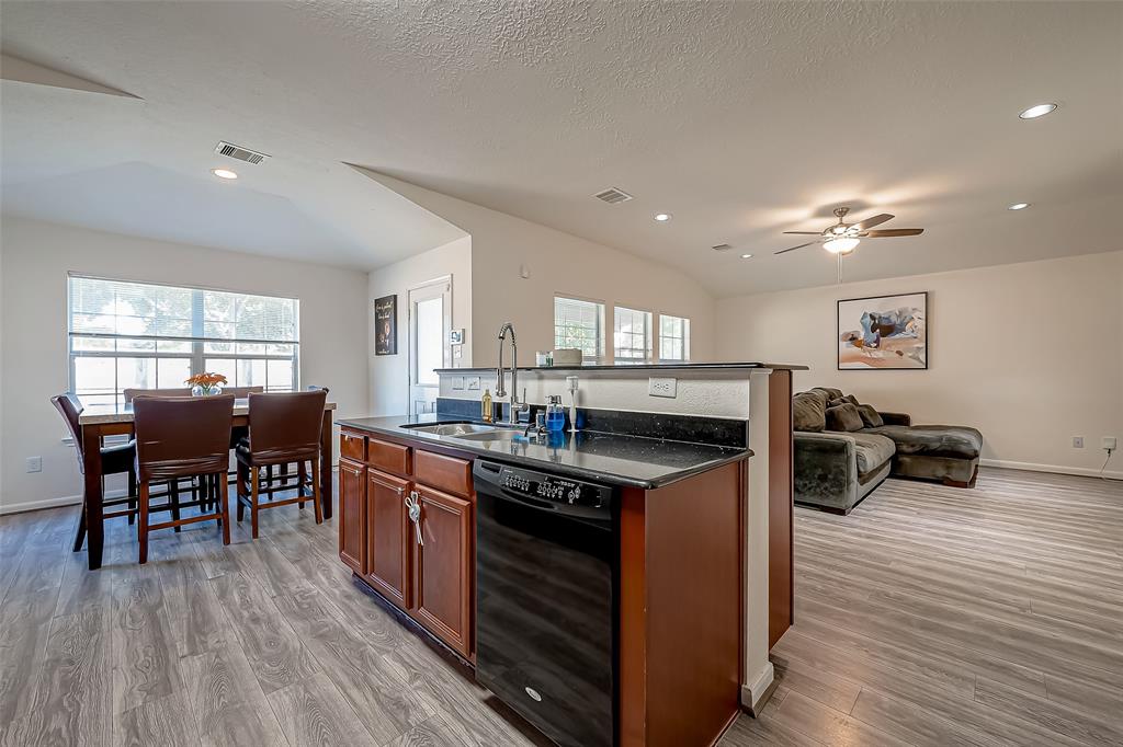 16211 Peach Bluff Ln, Cypress, Texas image 18