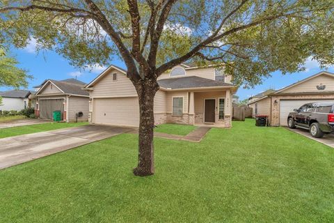 Photo of 3114 Trinity Joe Lane, Humble, TX 77396 (MLS # 48325518)