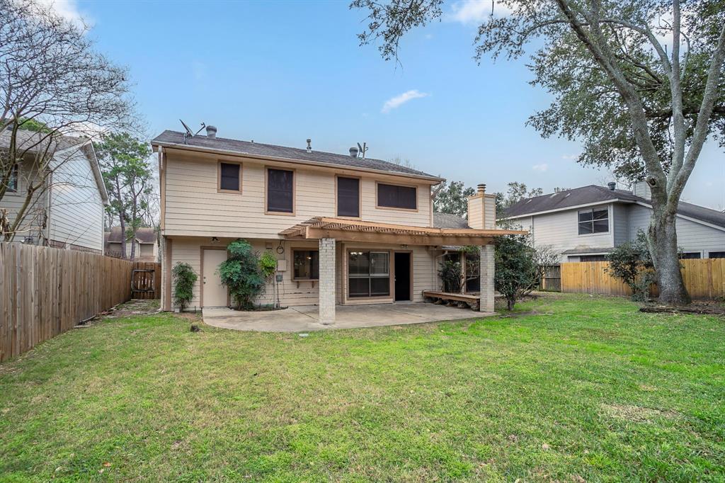 8207 Green Devon Drive, Houston, Texas image 40