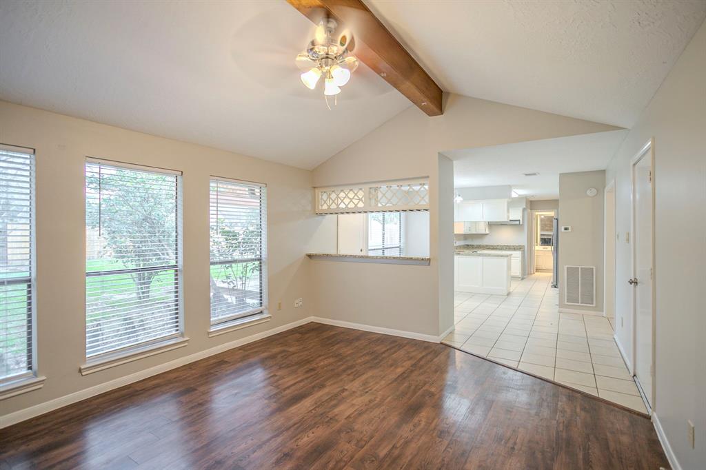 8207 Green Devon Drive, Houston, Texas image 10