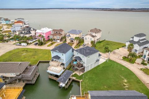 A home in Tiki Island