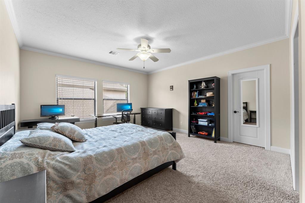8111 Marshall Falls Drive, Spring, Texas image 38