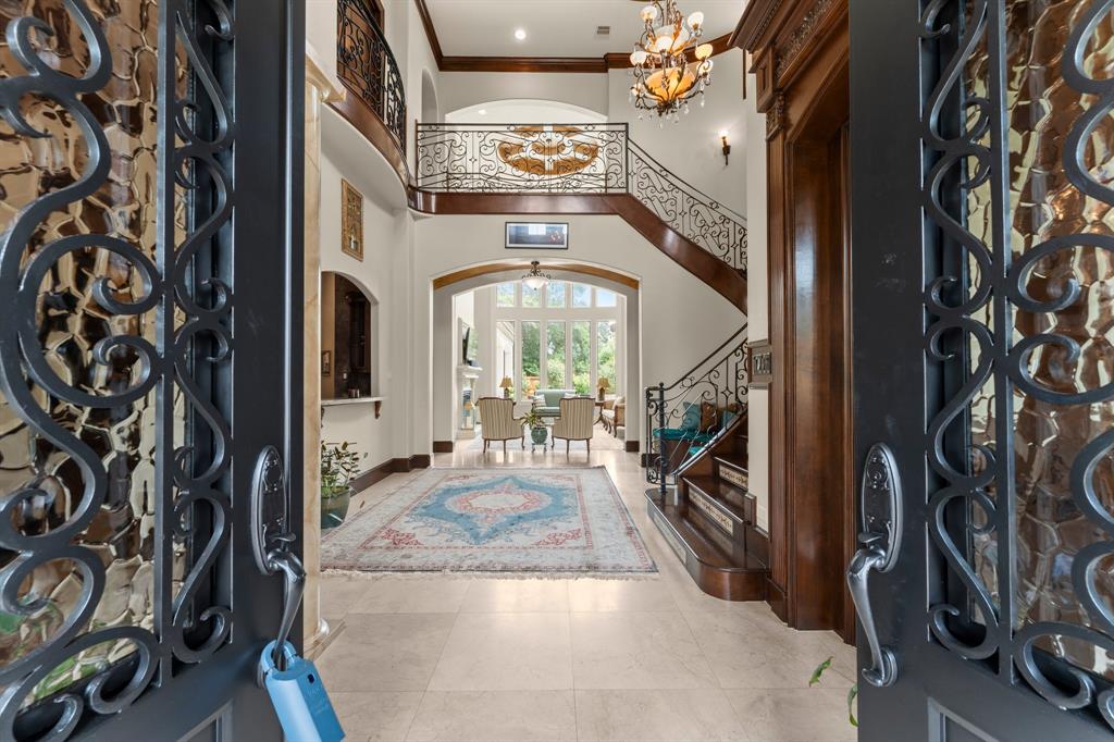 8111 Marshall Falls Drive