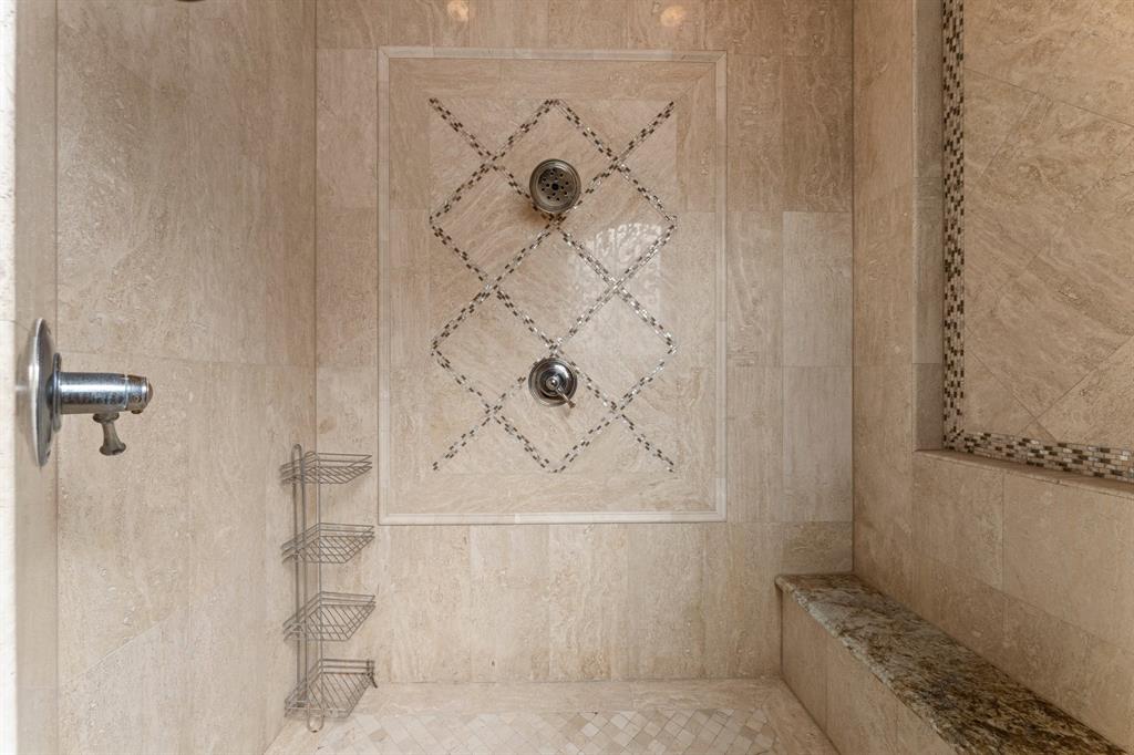 8111 Marshall Falls Drive, Spring, Texas image 24