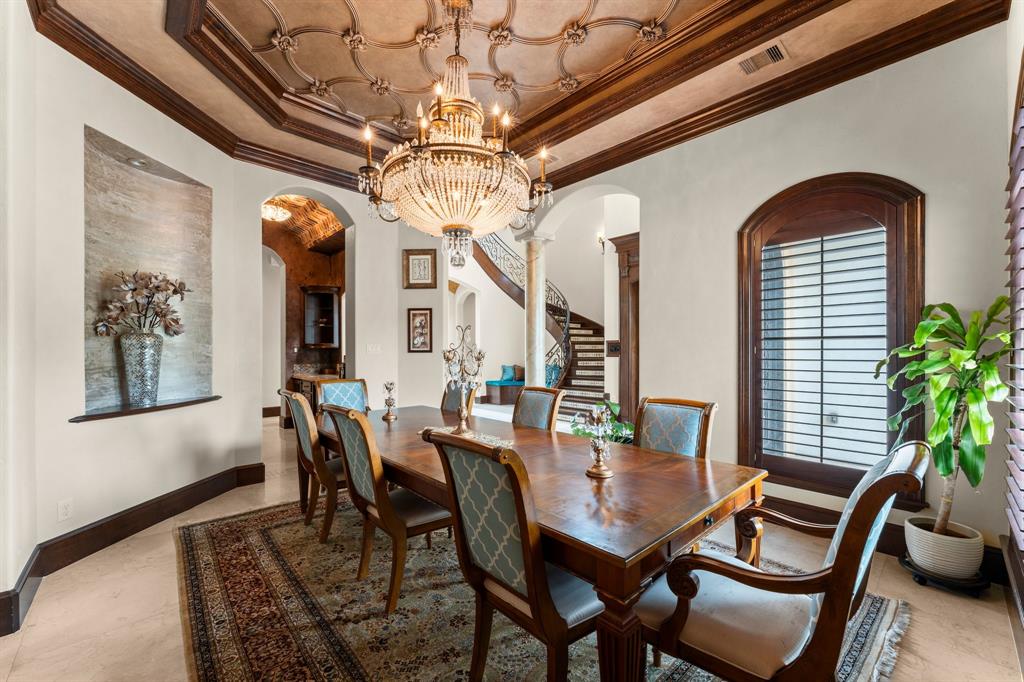 8111 Marshall Falls Drive, Spring, Texas image 9