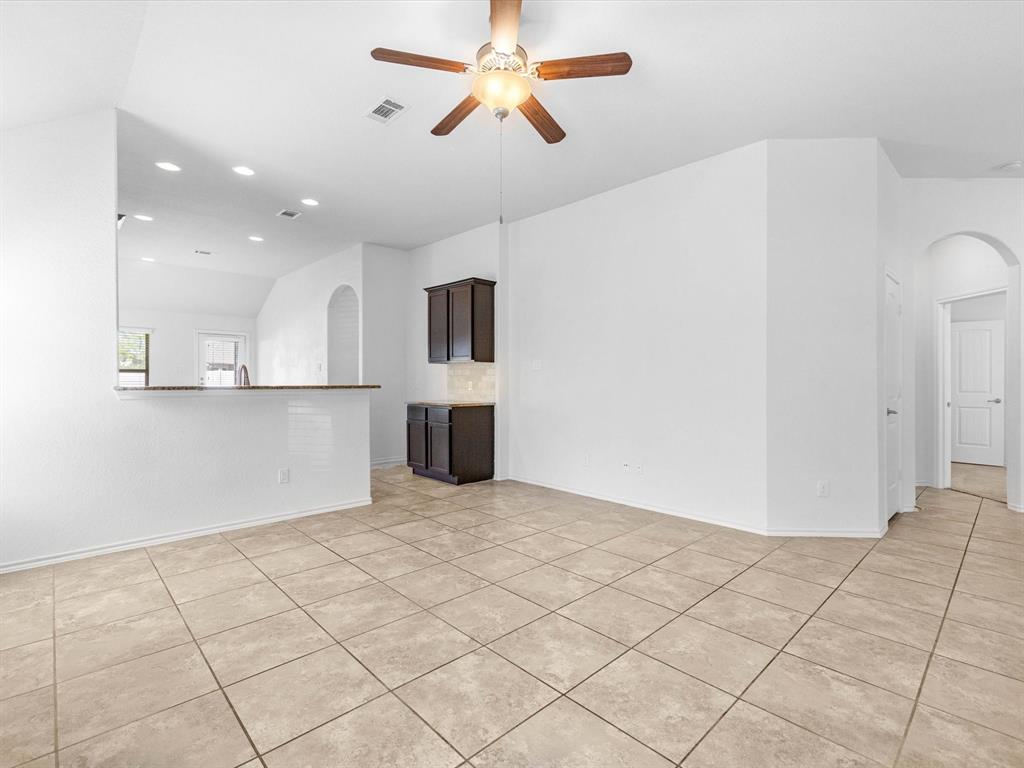 19019 Pinewood Point Lane, Tomball, Texas image 12