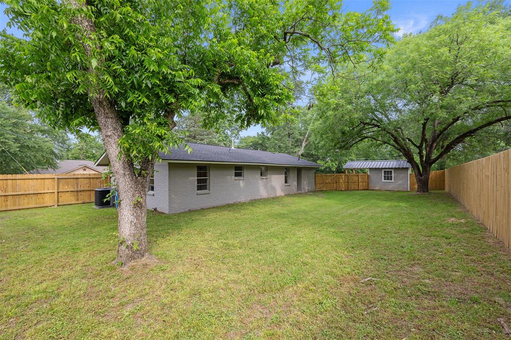 208 S Jewell Street, Centerville, Texas image 14