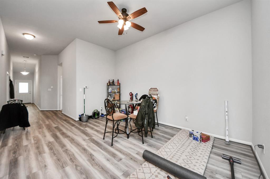 503 Thunder Cloud Drive, Baytown, Texas image 7