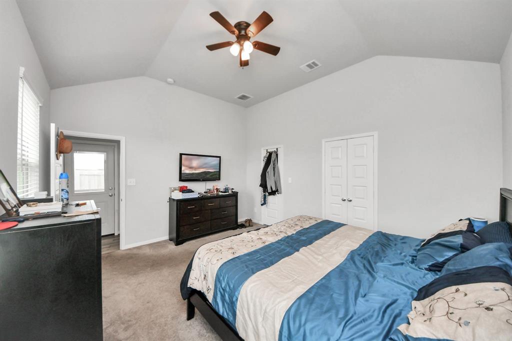 503 Thunder Cloud Drive, Baytown, Texas image 17