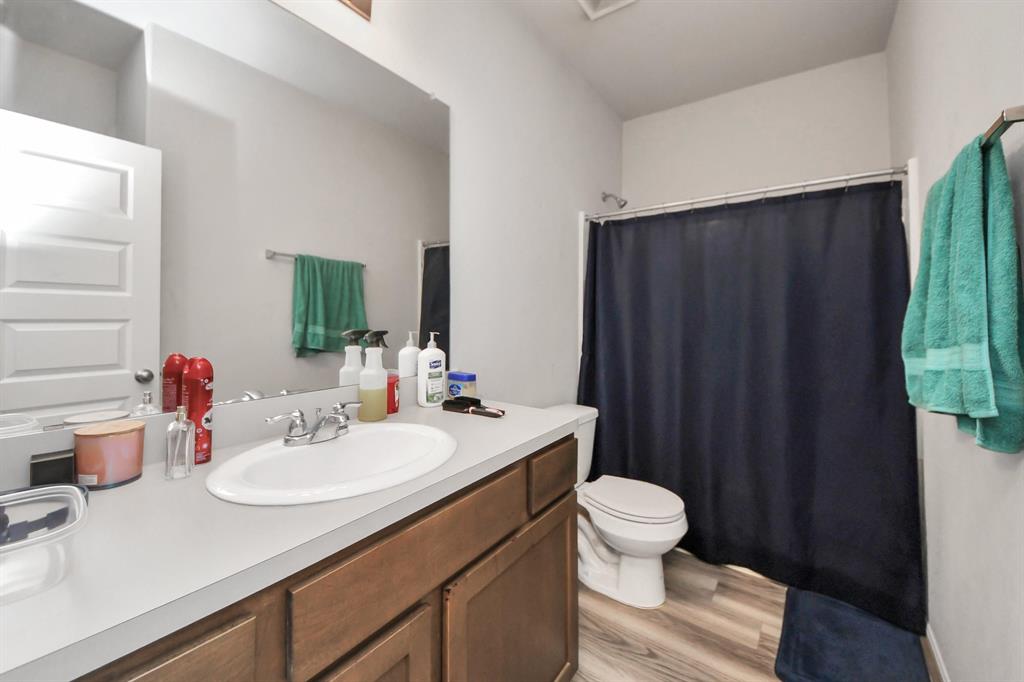 503 Thunder Cloud Drive, Baytown, Texas image 15