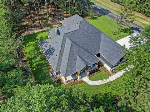 A home in Waller