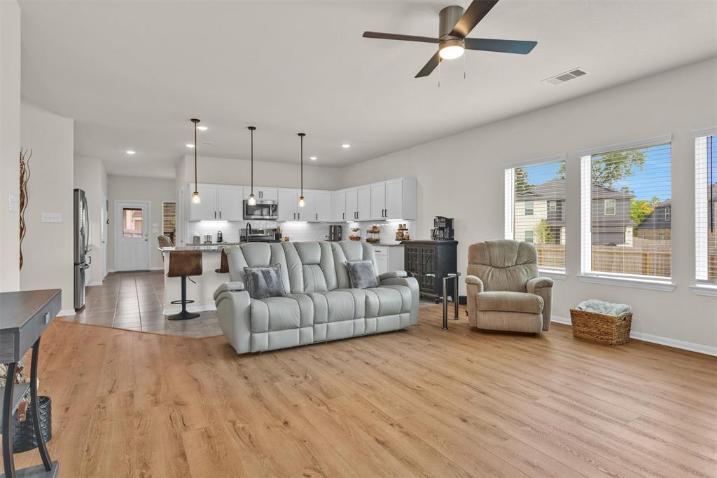 30408 Crystal Stream Lane, Magnolia, Texas image 6