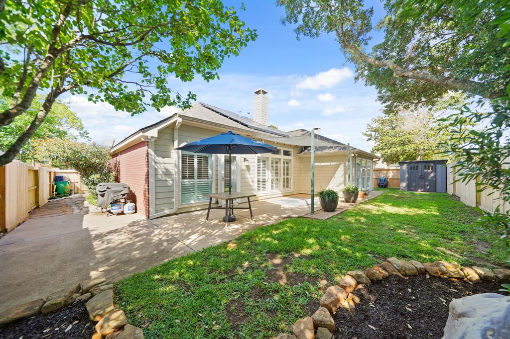 3718 Paigewood Drive, Pearland, Texas image 34
