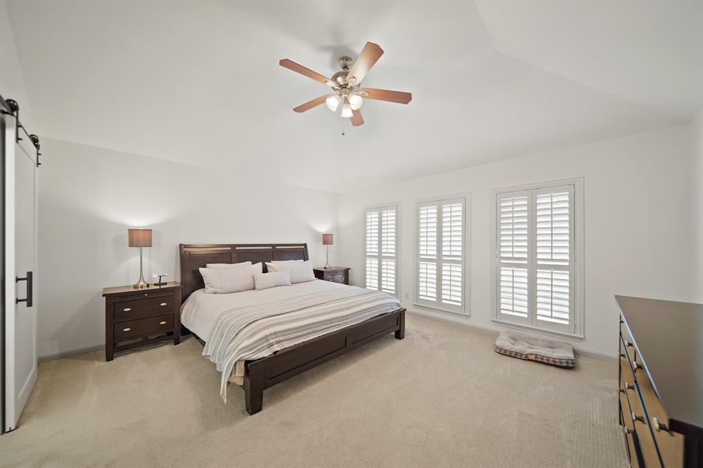 3718 Paigewood Drive, Pearland, Texas image 23